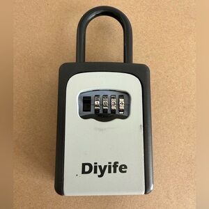 Diyife Combination Lock Box for Keys or Other Objects to Lock Away Hang on Door